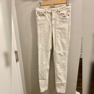 GUESS White Skinny Jeans Size 27